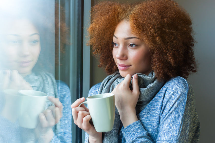 Consigli per la cura dei capelli afro e ricci in inverno