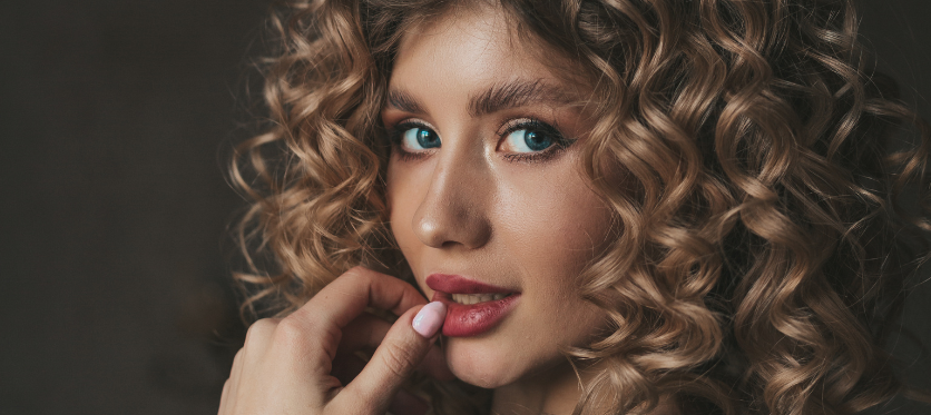 Styling ricci: parola d'ordine definizione con il CURL DEFINER