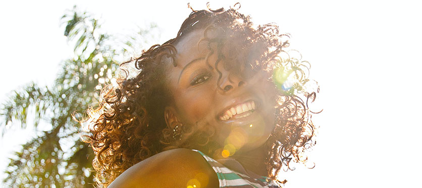 Curly hair care en été: comment prendre soin de tes boucles au mieux